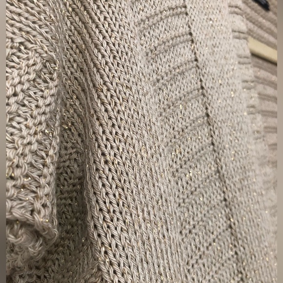 Motivi V-Neck Metallic Gold Weave Knit Shimmery Top - Picture 12 of 16